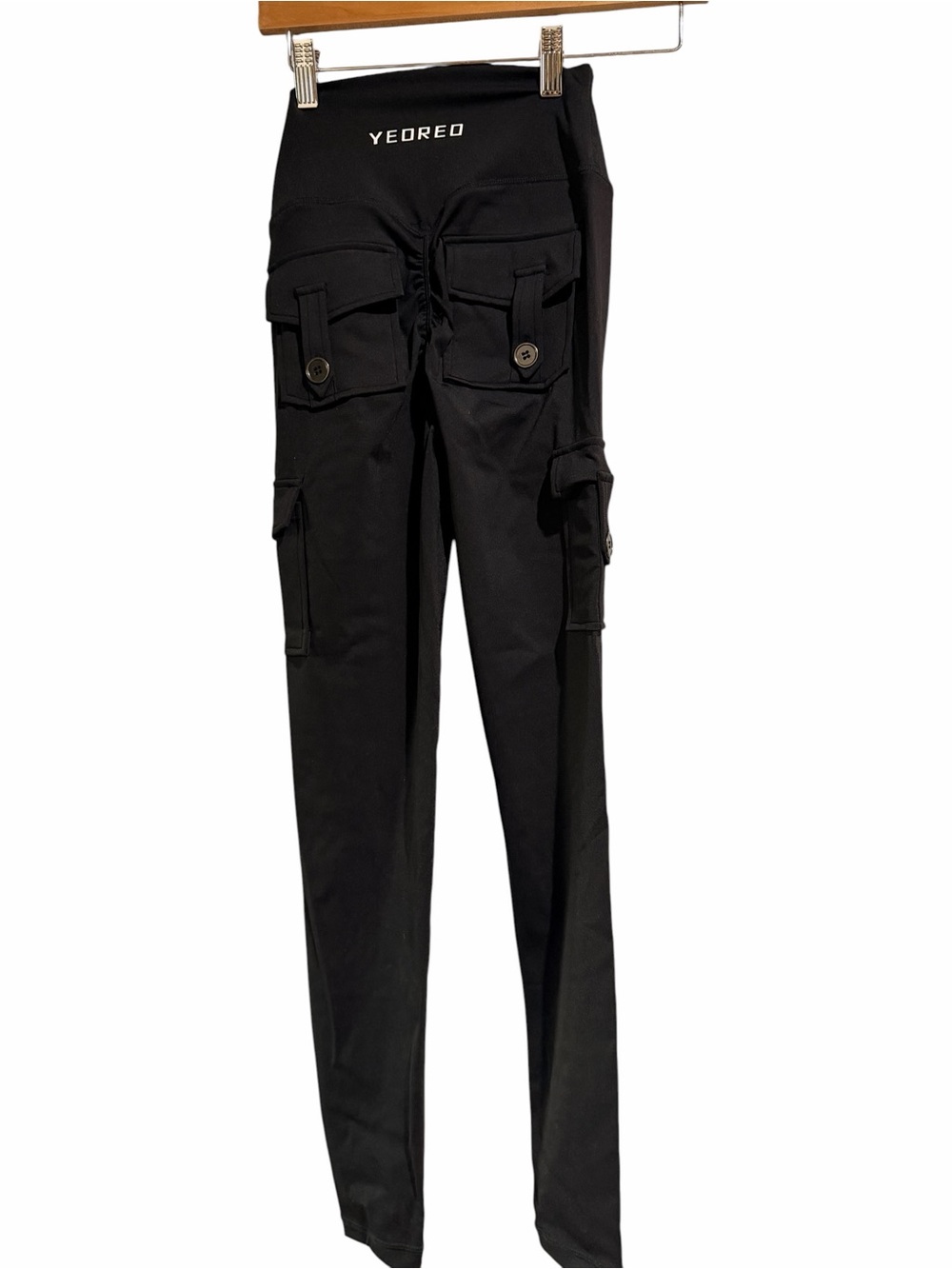 Yeoreo Black Cargo Jogger Leggings for Women
